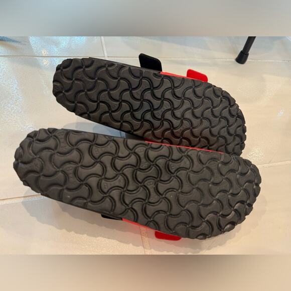 Birkenstock Men’s Arizona Split 2 Strap Sandal Size 41 8 - 8.5 Red Black Classic - Picture 8 of 9